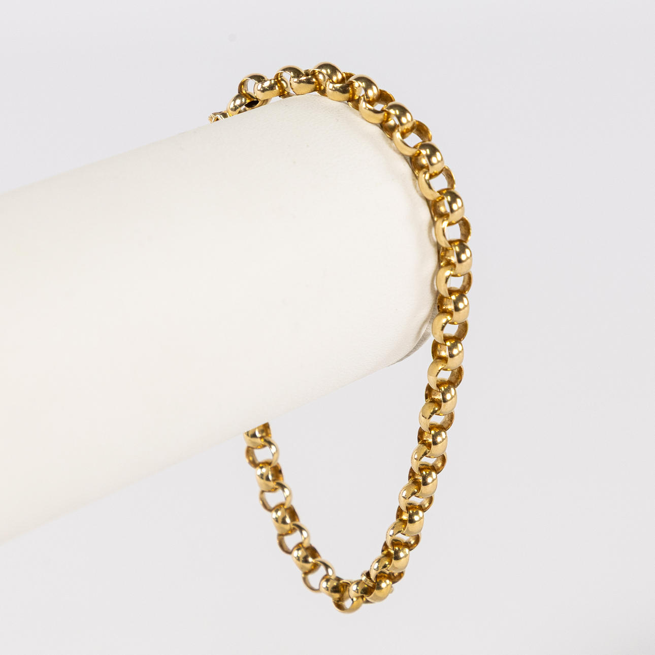 BRACELET, pea link, 18k gold.