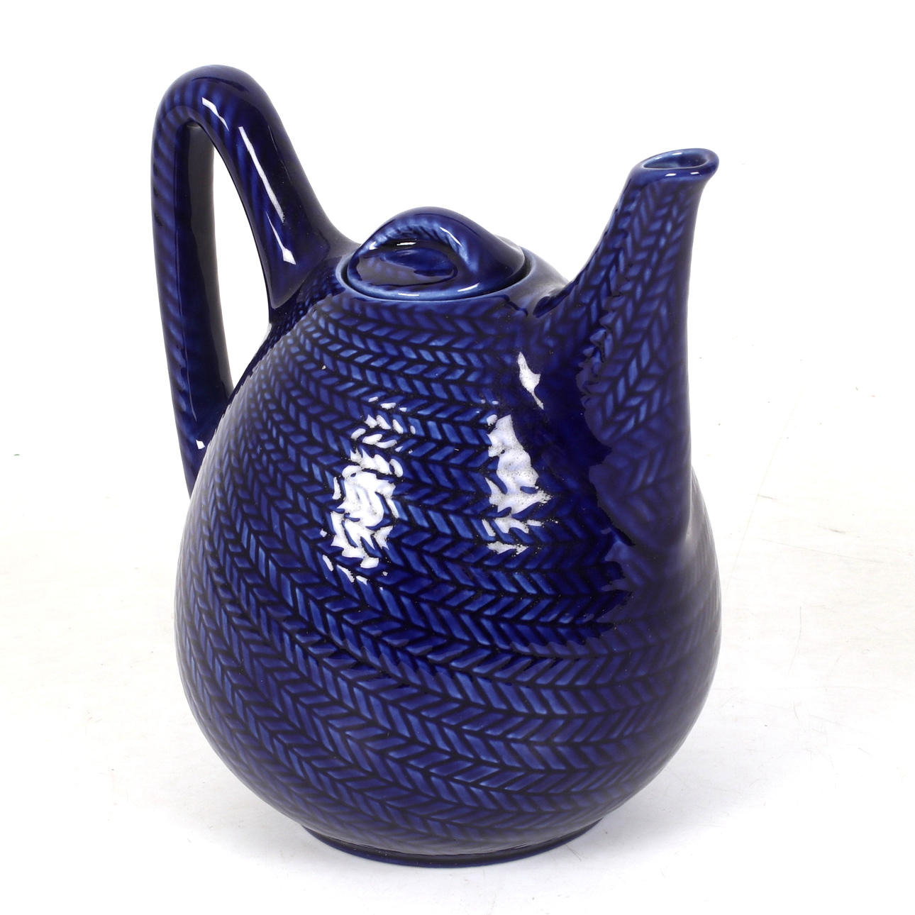 HERTHA BENGTSON. A 'Blue Eld' teapot, flintware, Rörstrand.