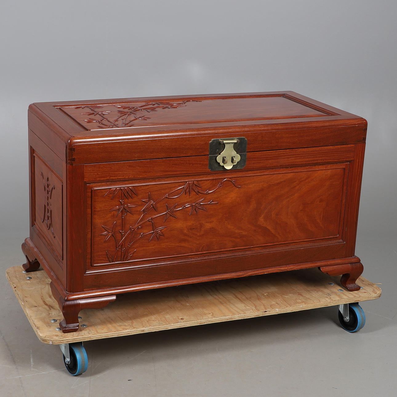 A CAMPHORWOOD TRUNK.