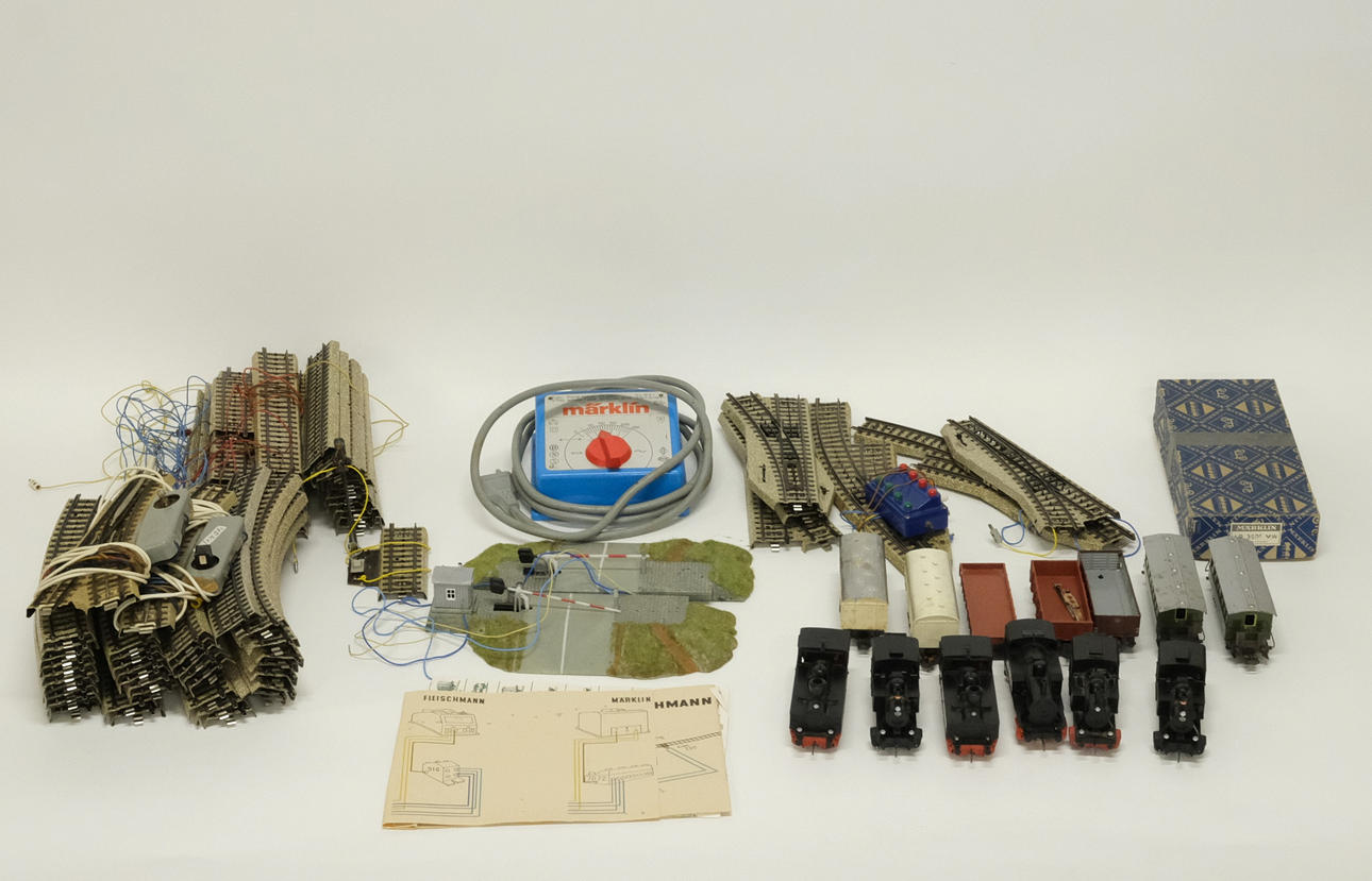 MARKLIN, TRAINS AND RAILS. H0.