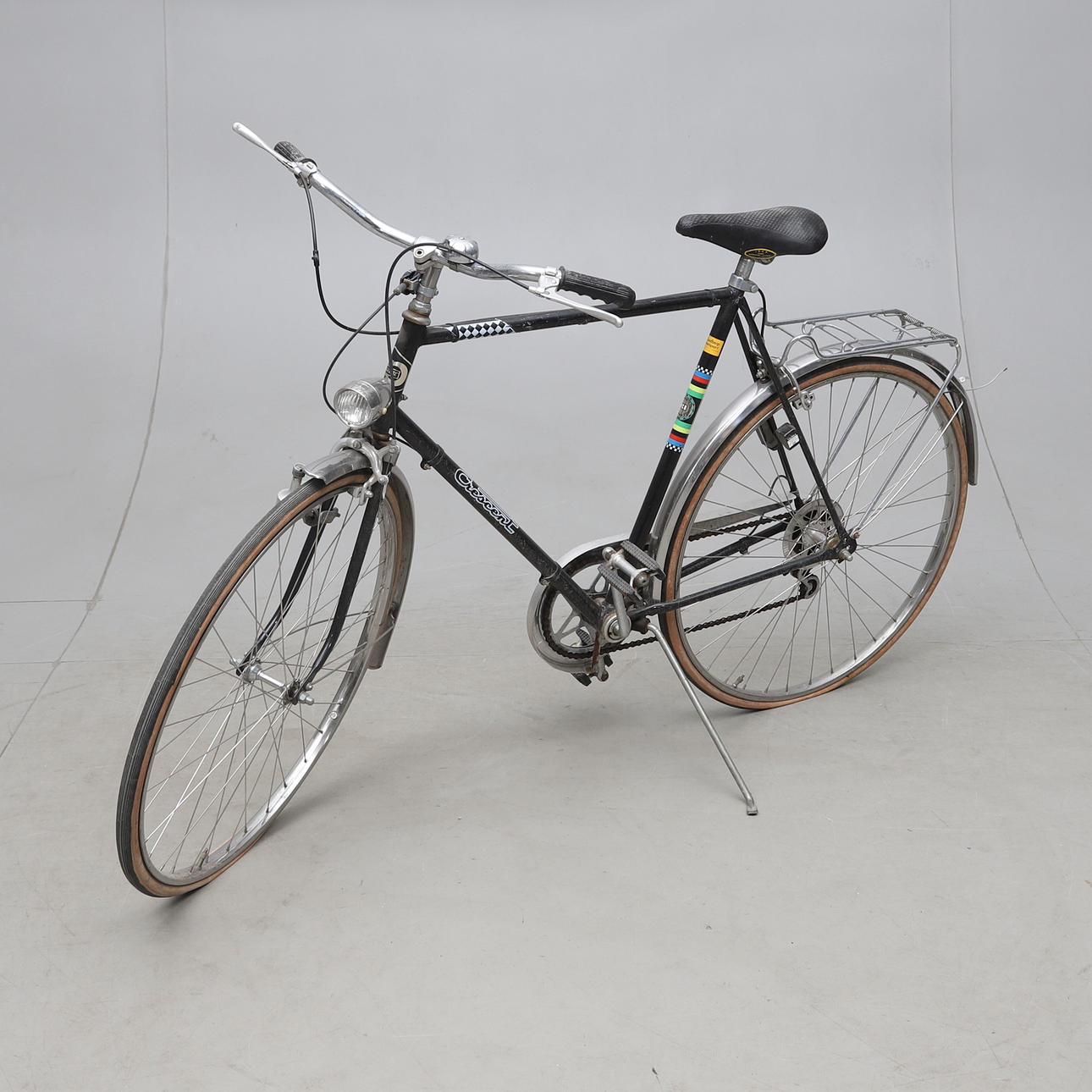 BICYCLE, 28", Crescent.