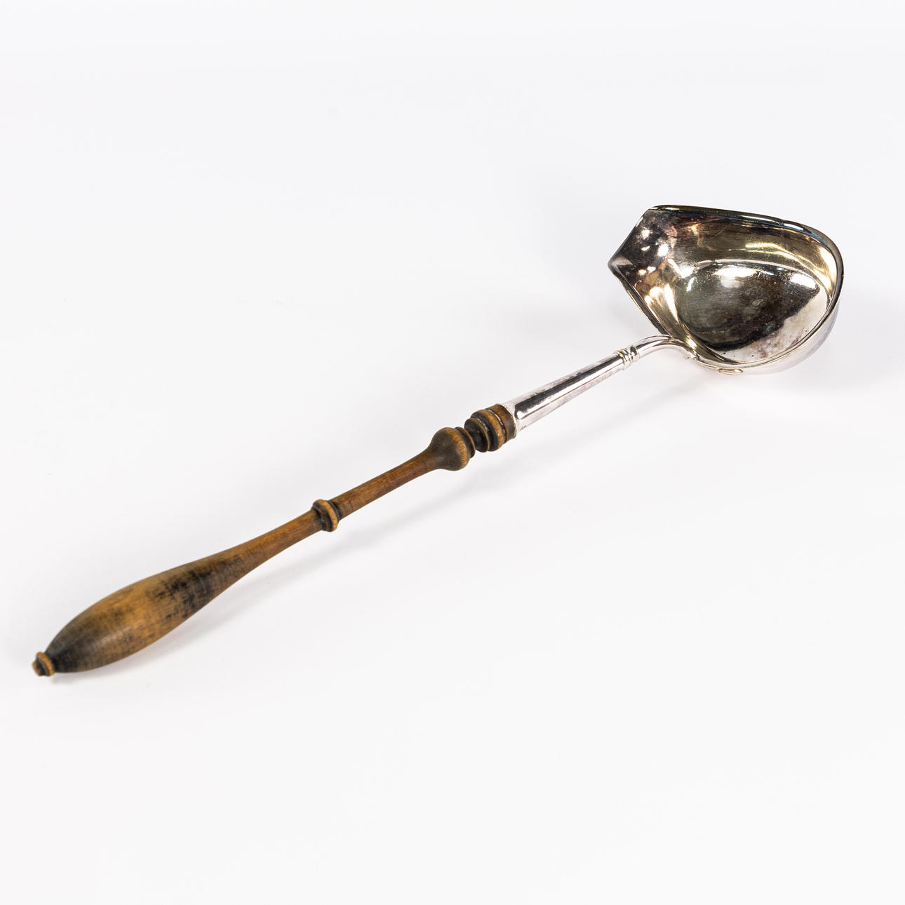 SOPPSLEV, nysilver, 1900-tal, längd 33 cm.