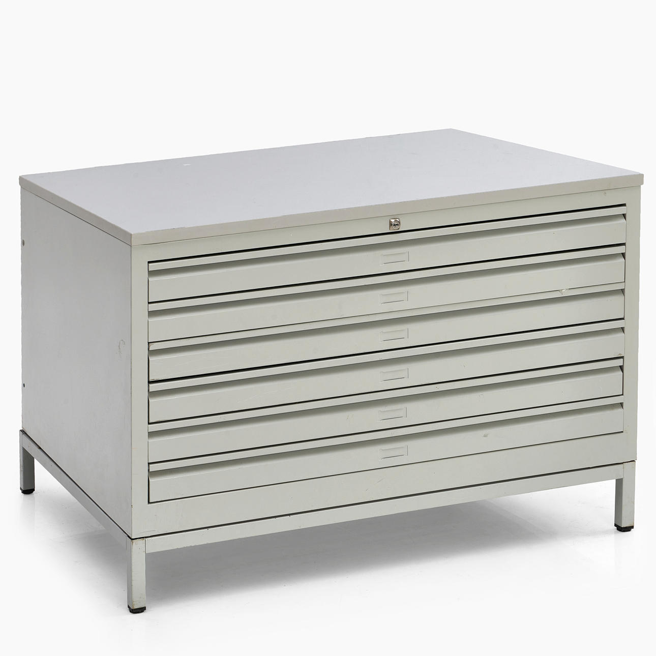 GRAFIKHURTS, metall, med benställning, samtida.