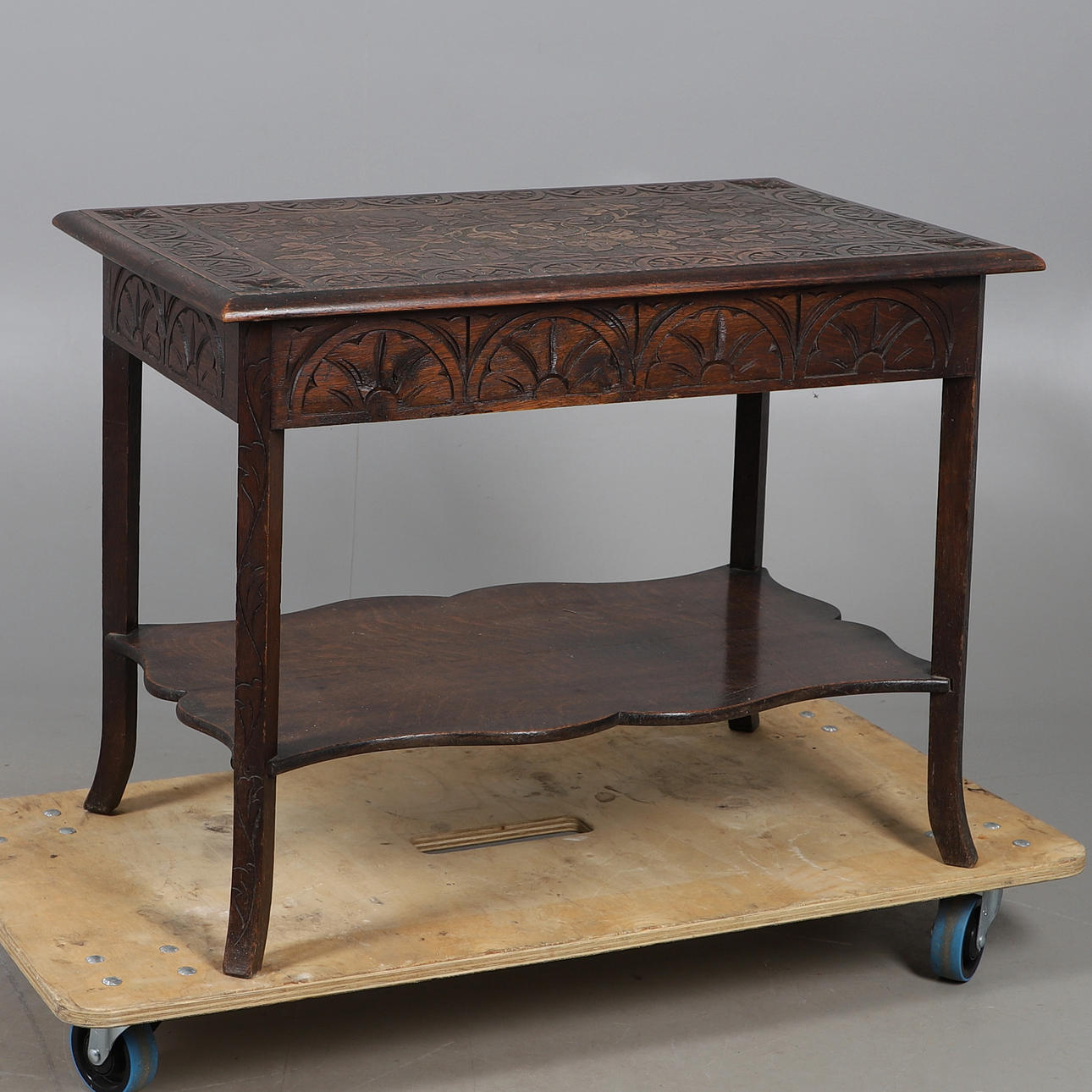 JACOBEAN-REVIVAL OAK HALL TABLE.