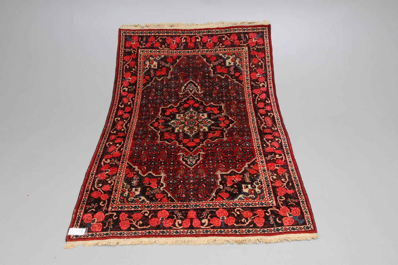 MATTA, orientalisk. 140 X 200 cm.