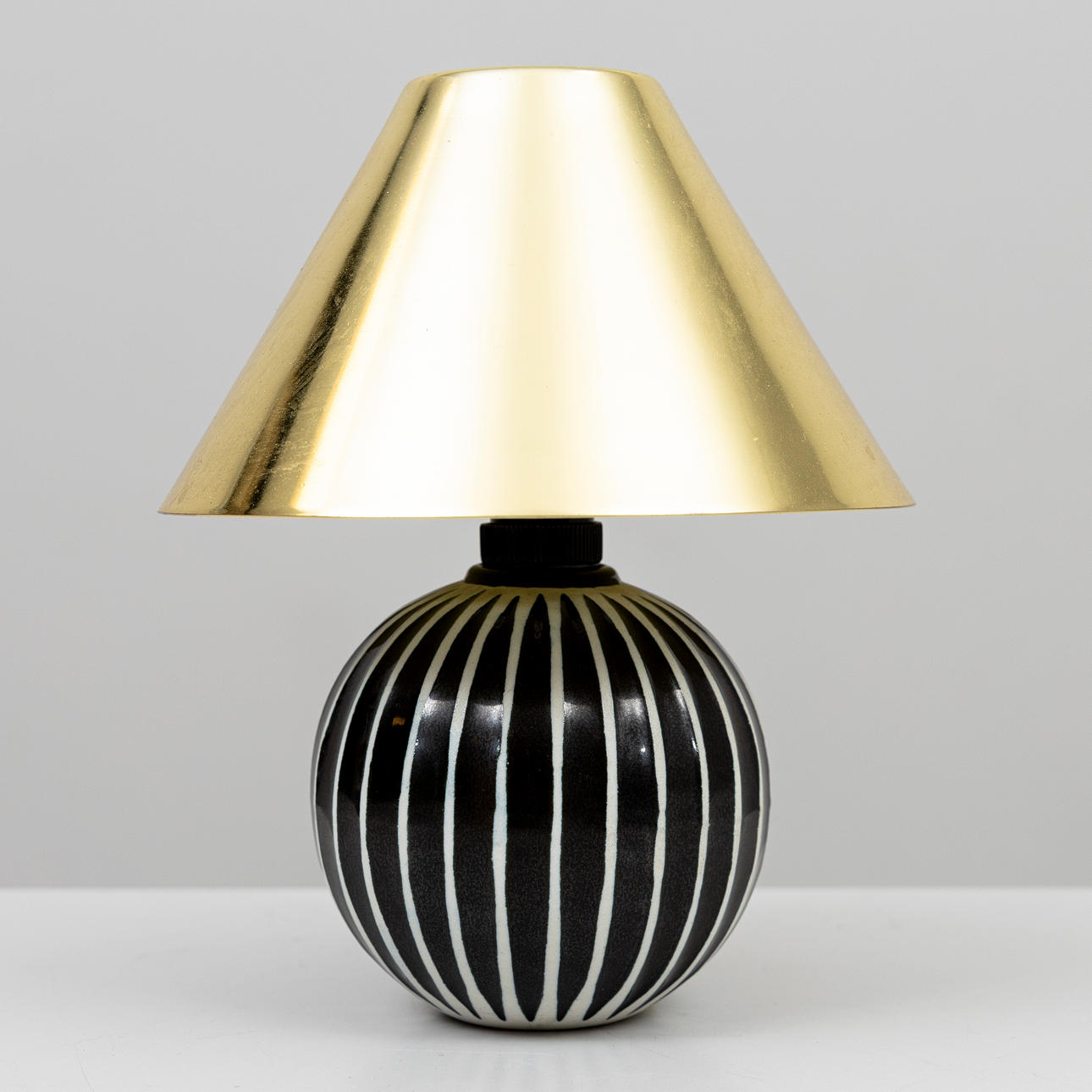 A stoneware table lamp, “Domino”, Stig Lindberg.