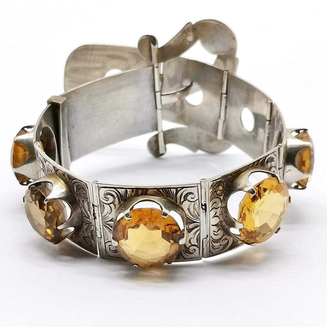 ANTIQUE SCOTTISH SILVER BELT DESIGN ADJUSTABLE BRACELET.