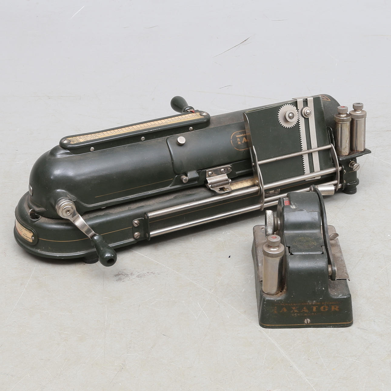 PARTI TEKNIKA, 2 delar, "Protectograph check writer", The Todd company Inc, 1900-talets första hälft.