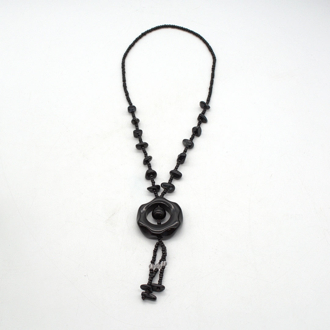 NECKLACE; NEPHRITE/BLACK JADE; VINTAGE.