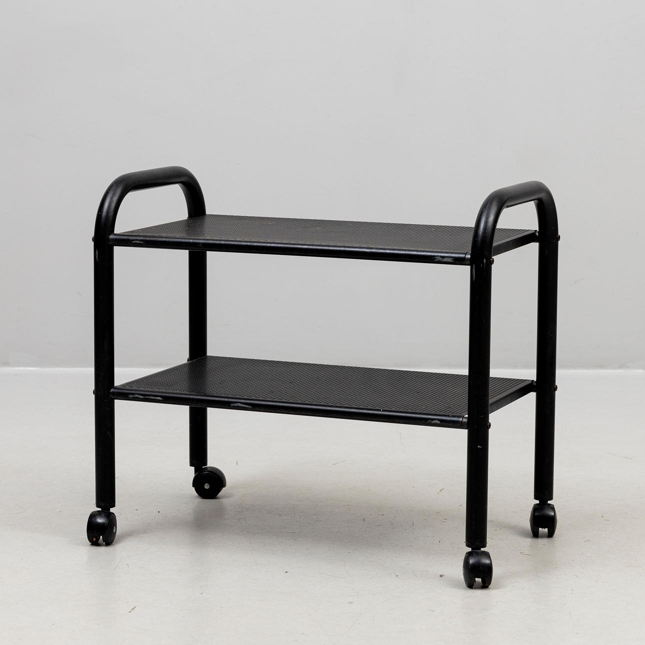 JAN DRANGER OCH JOHAN HULDT. Rolling table, “Tech Trolley”, Innovator, model designed in 1974.