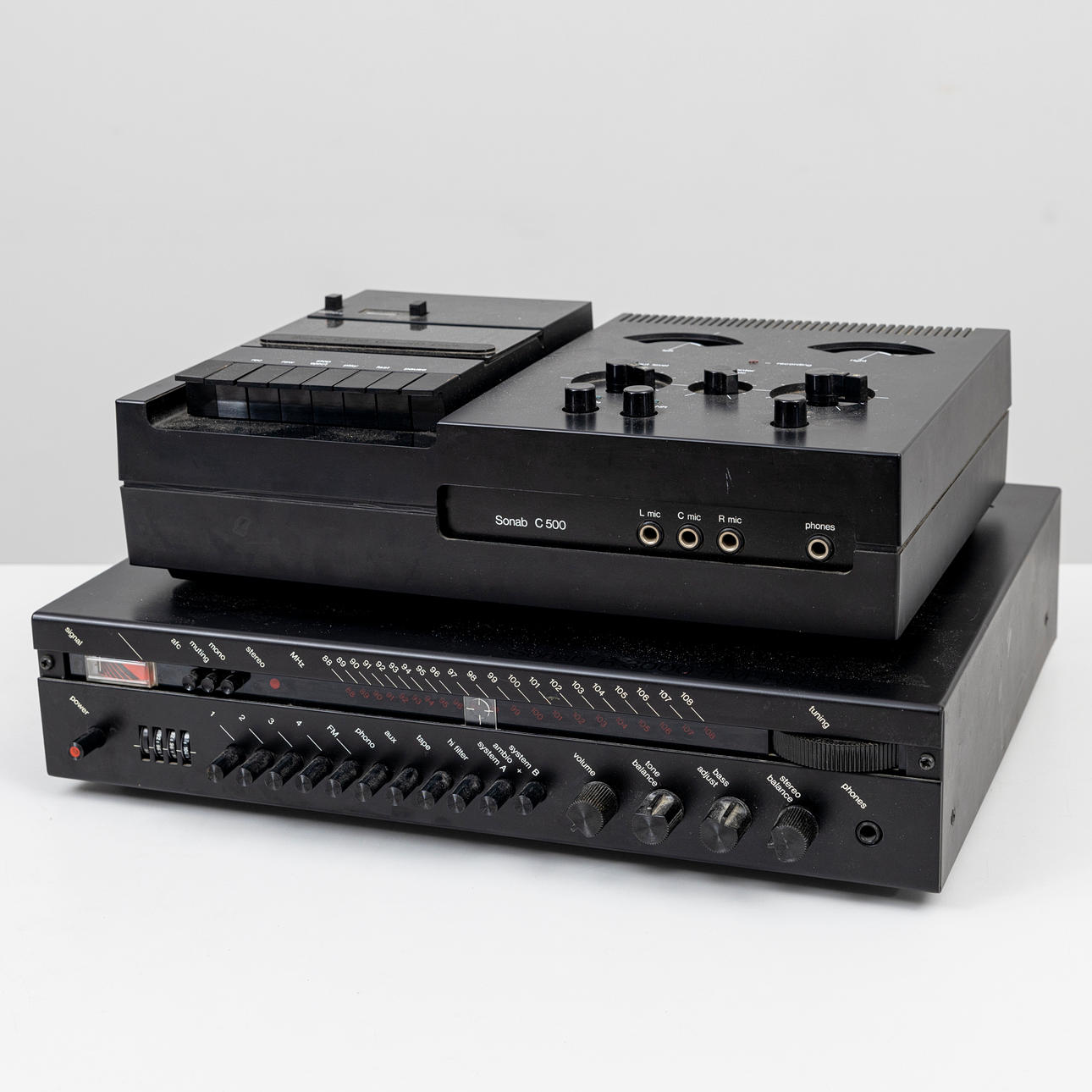 SONAB, cassette recorder C500 and amplifier R3000.