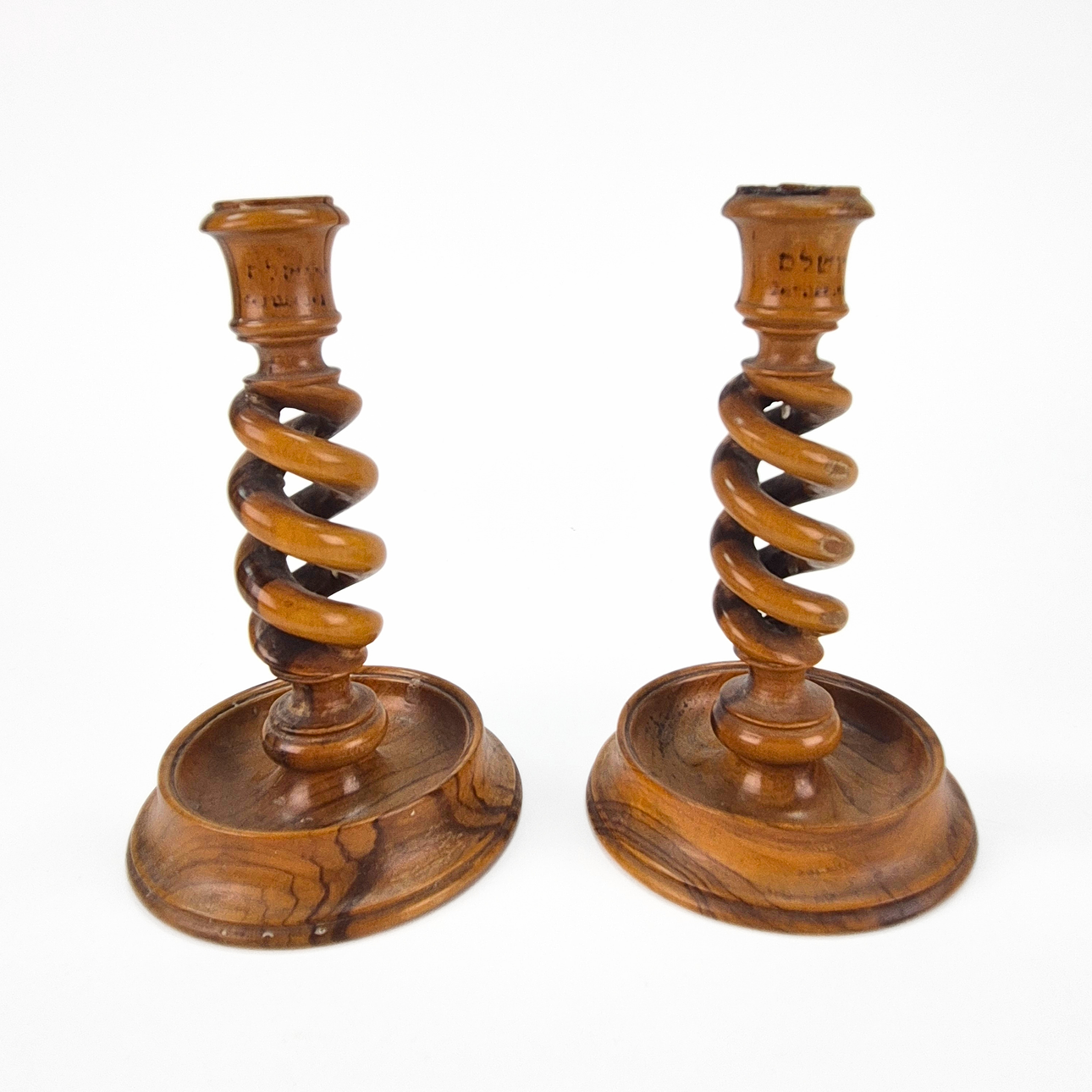 SPIRAL-TURNED CANDLESTICKS WALNUT - 2 pcs.
