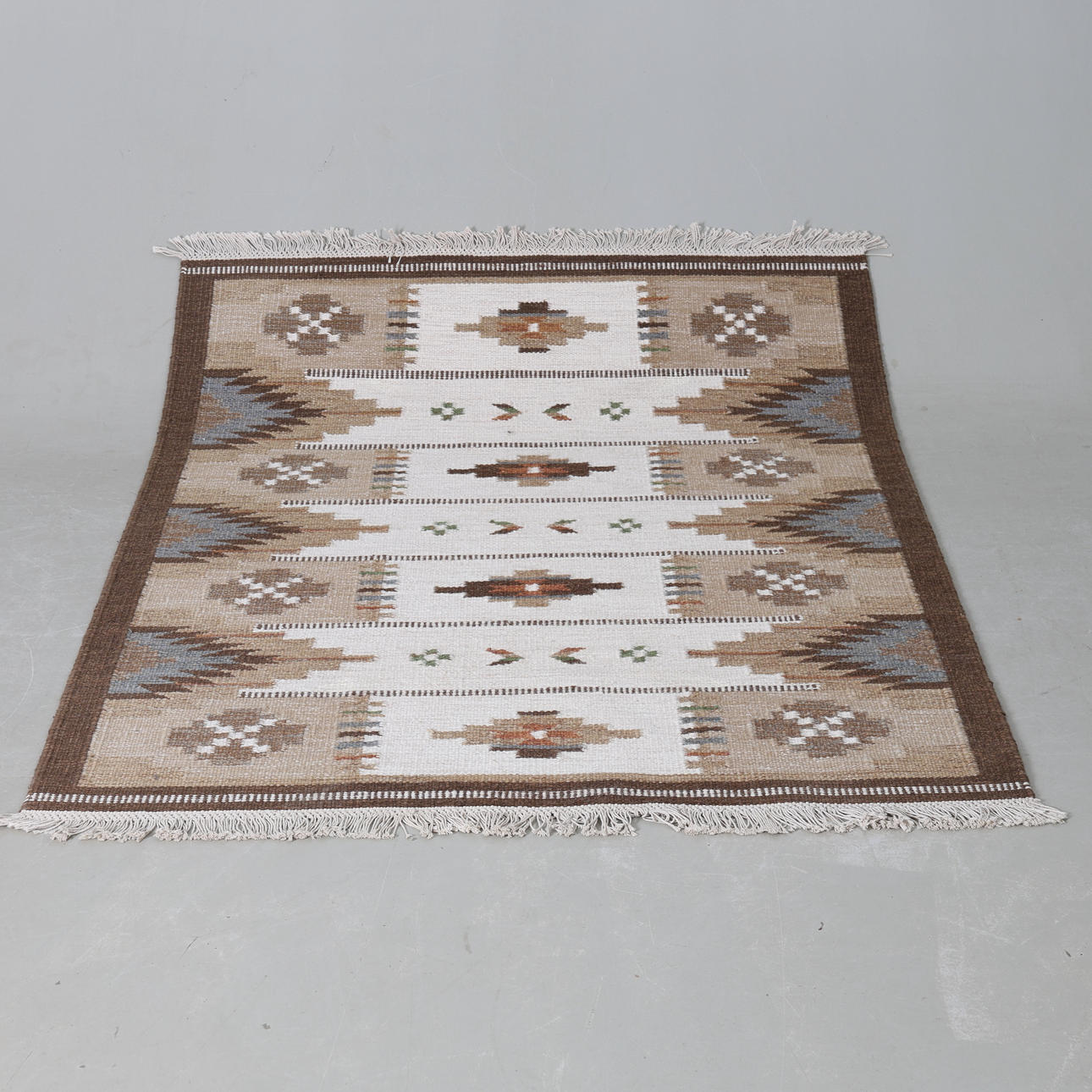 RUG, burlap. Approx. 210x140 cm.