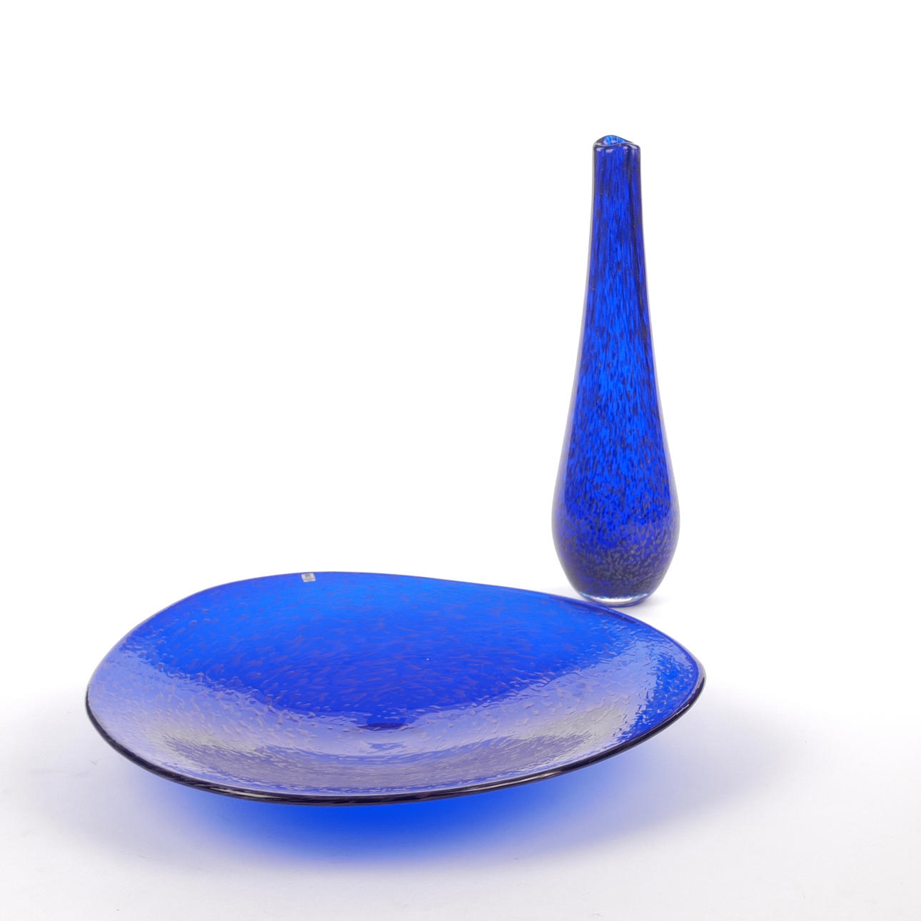 ERIKA HÖGLUND. Skål och fat, konstglas, Målerås.