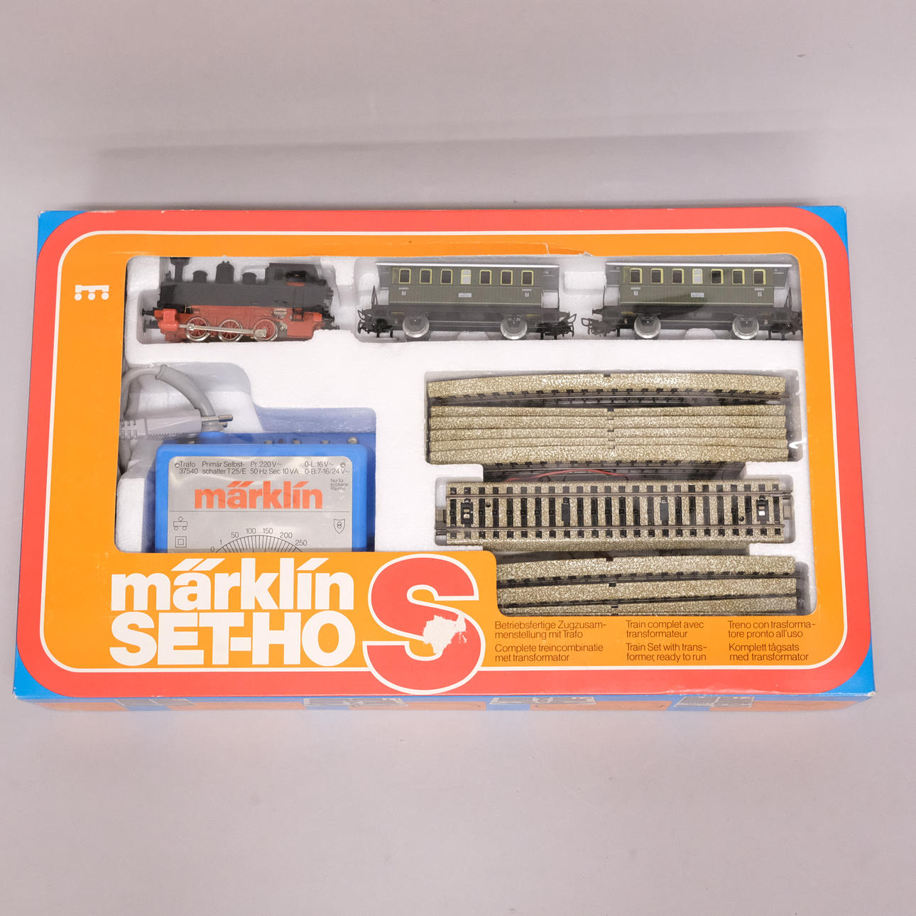 BRAND, MODEL TRAIN KIT SET-HO 2920.