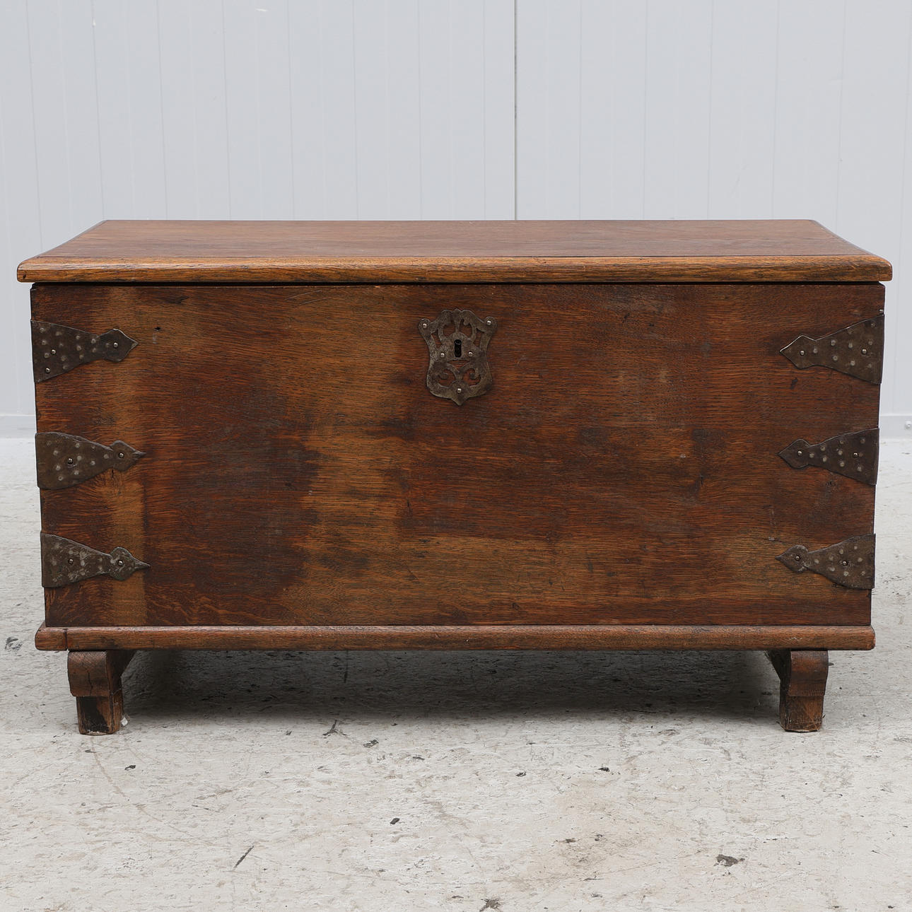 A chest, 18th century.
