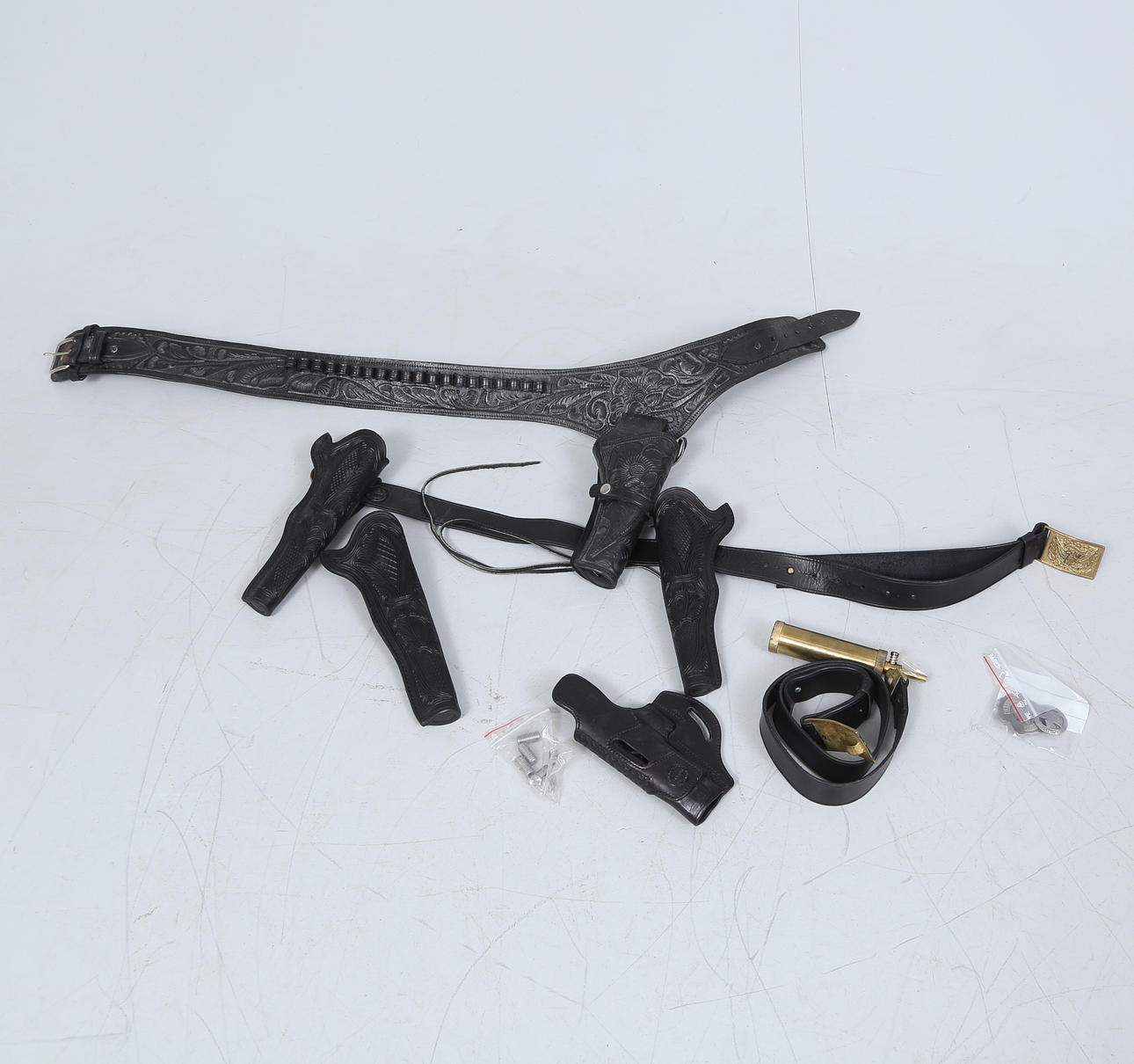 LOT, incl. holsters, belts.