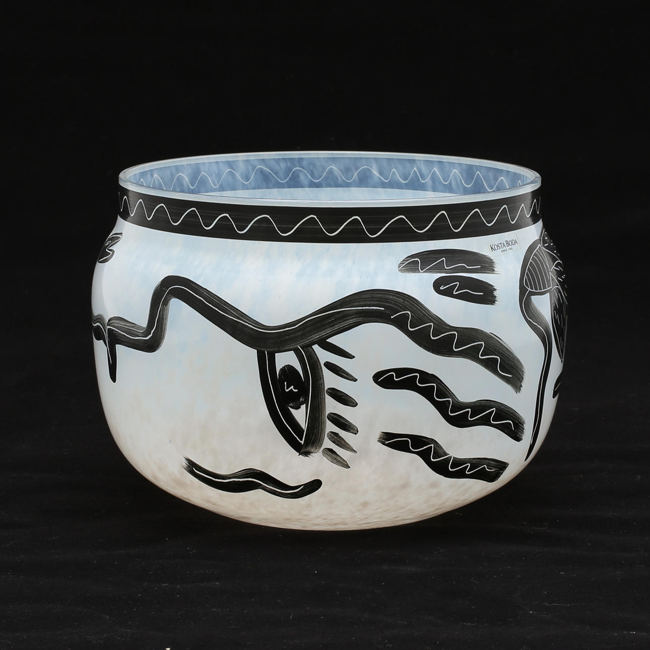 ULRICA HYDMAN VALLIEN. "Caramba", skål, signerad.