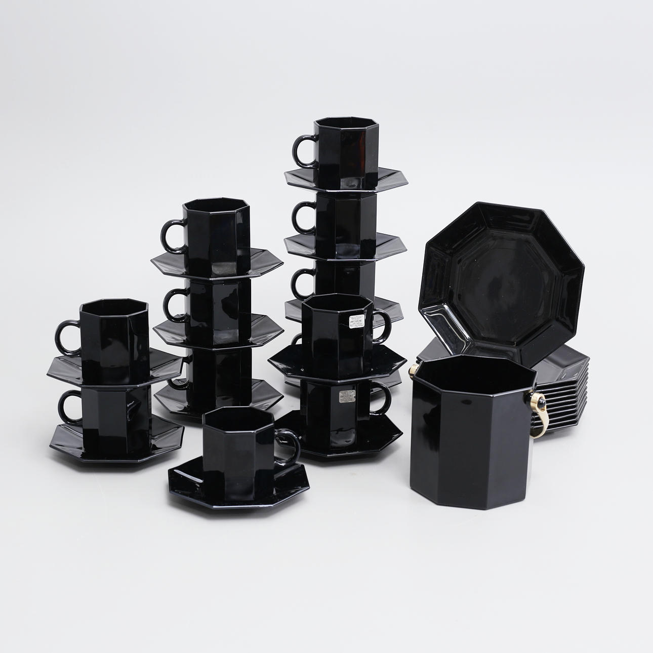 SERVISEDELAR, 36 delar, Arcoroc, "Octime", Frankrike.