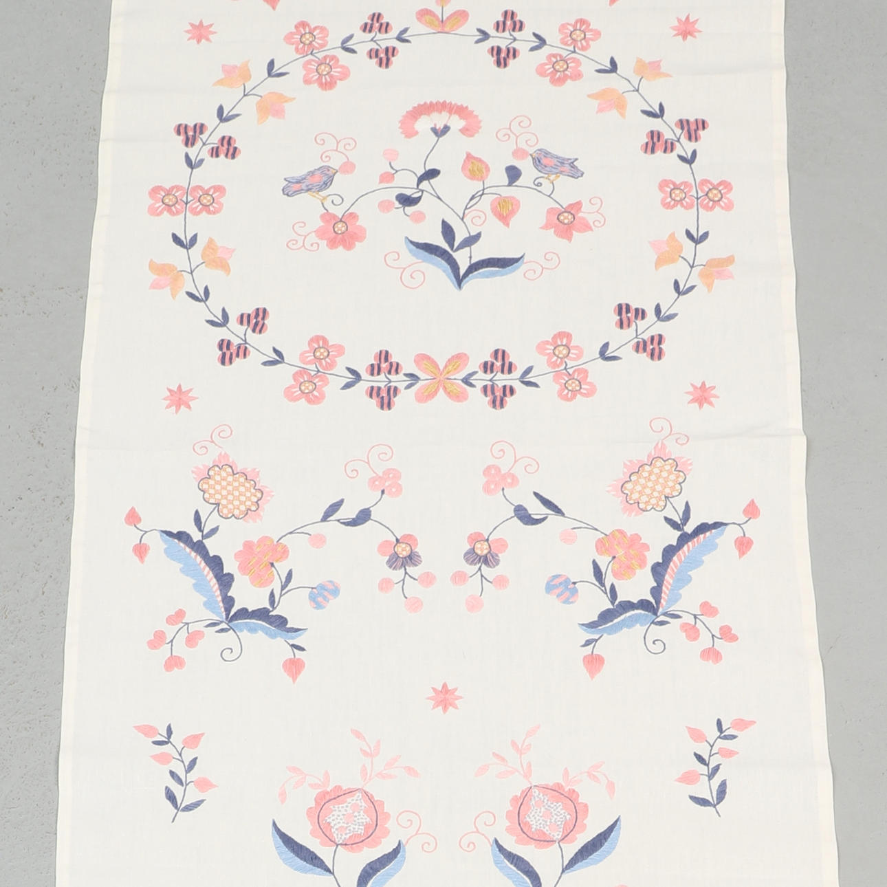 A textile hanger, Blekingesüm, signed, dated 1839 - 1987.