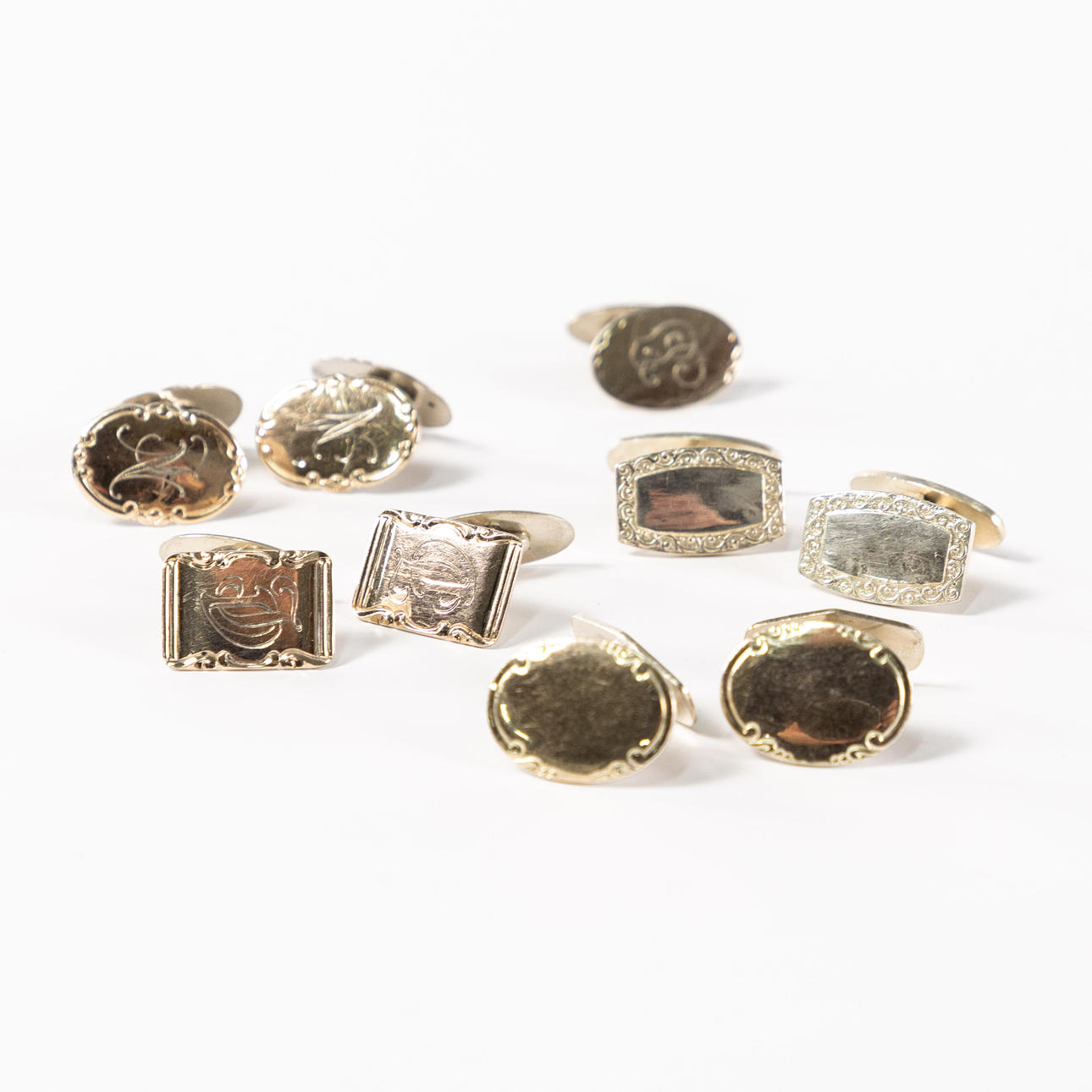 CUFFLINKS, 4 pairs, silver.