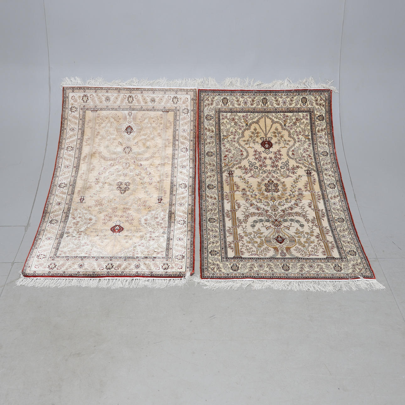 ORIENT RUGS, a pair, silk, approx. 155x92 cm.
