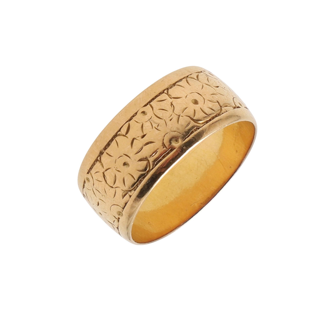 A 22CT GOLD WEDDING BAND.
