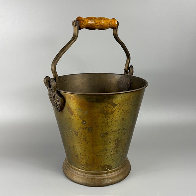 BRASS INDIAN TEMPLE WATER PAIL.