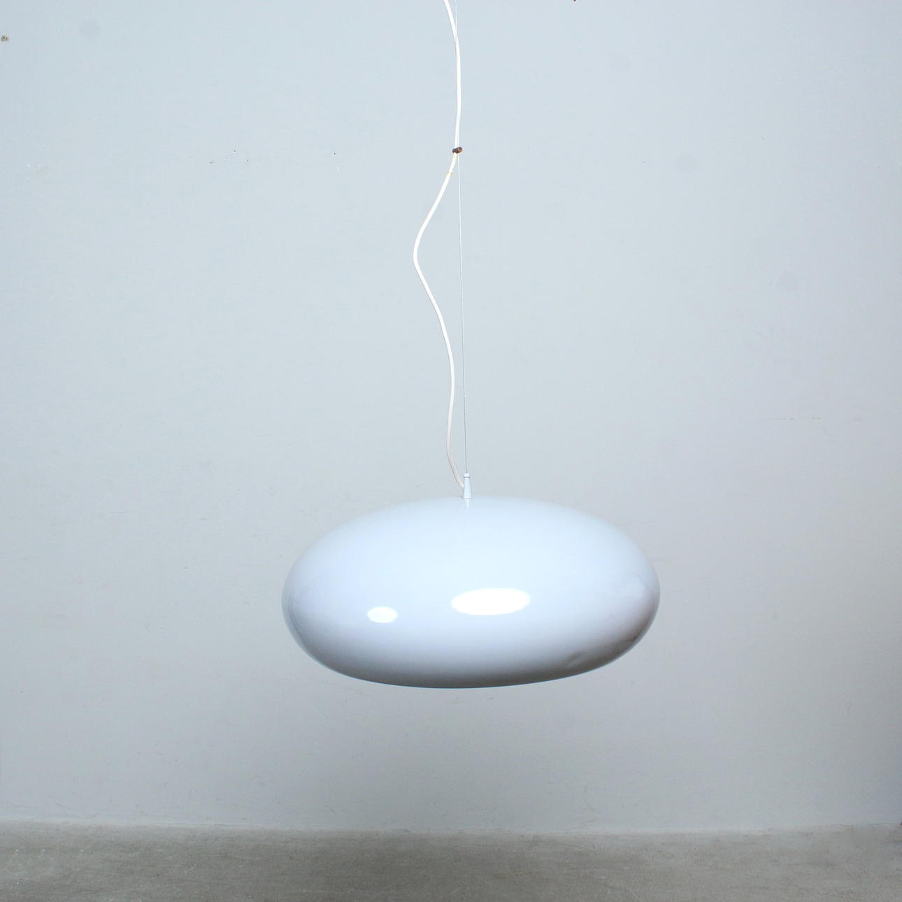 Meubelen hanging lamp.