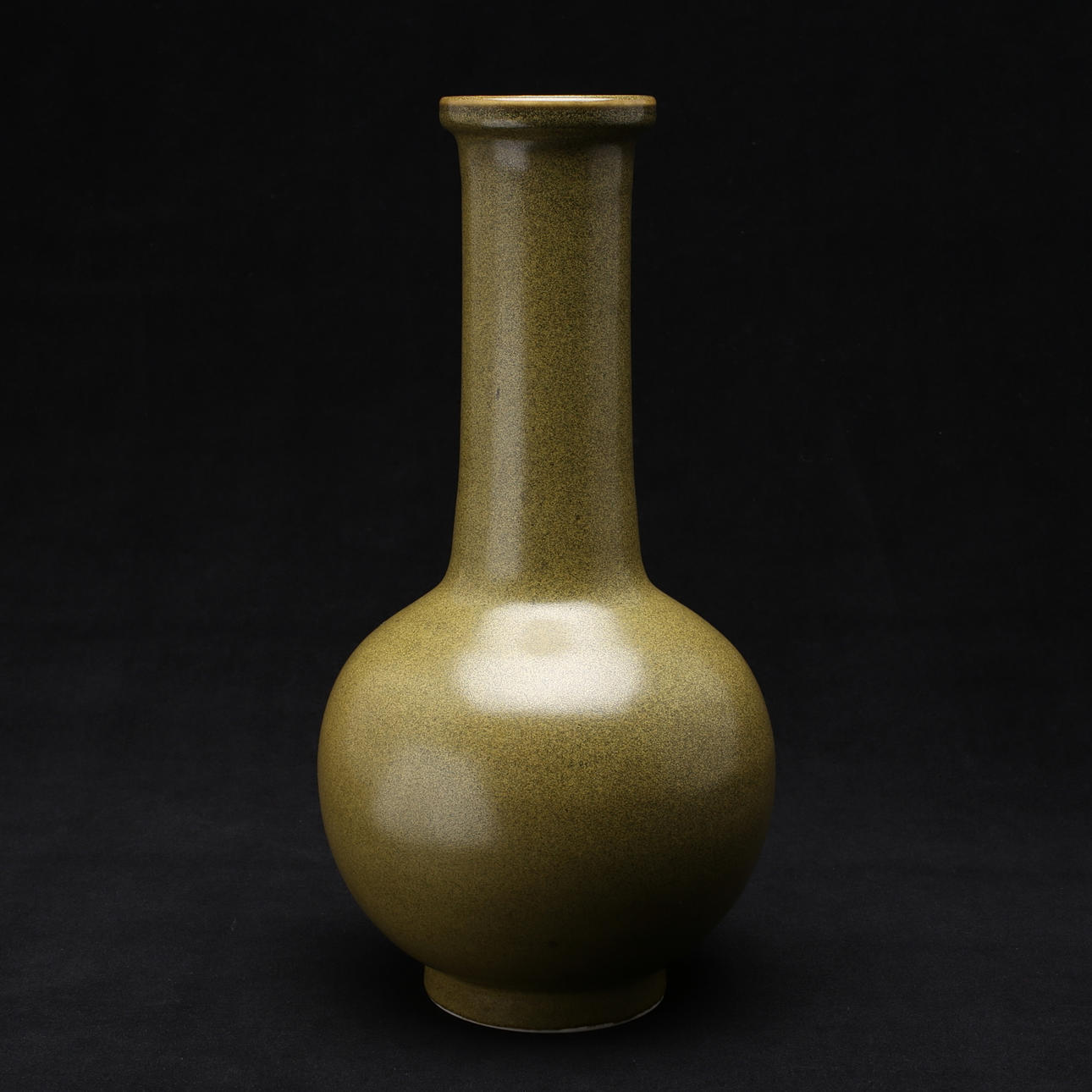 VAS, porslin med teadustglasyr, Kina.