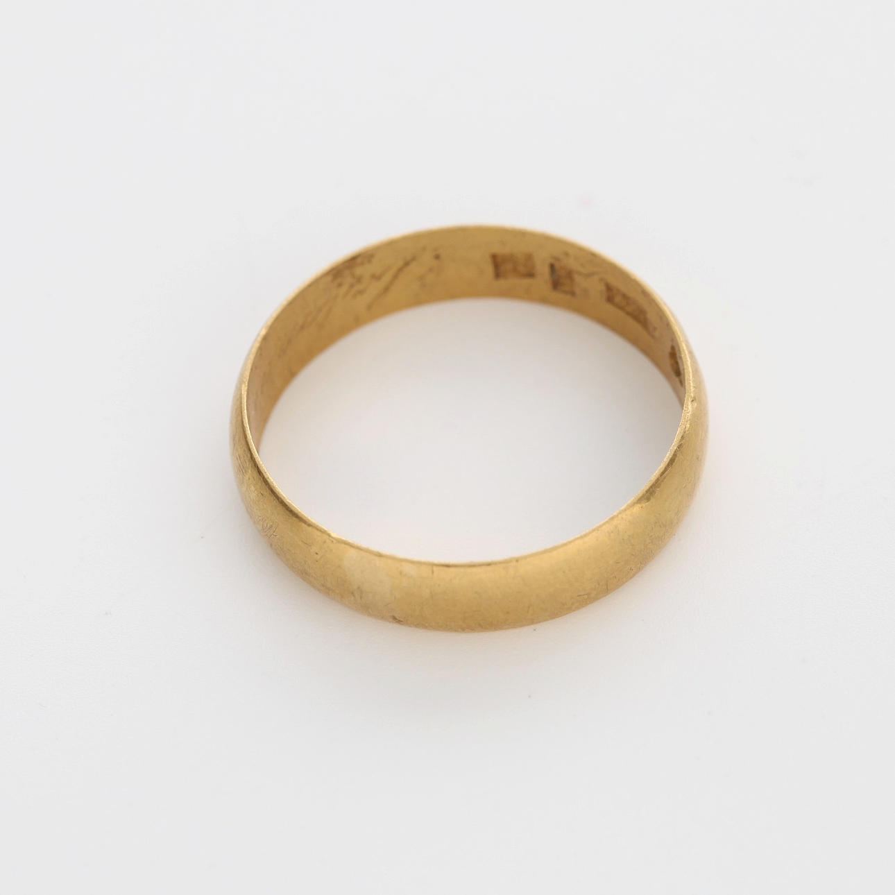 SMOOTH GOLD RING, 23K, 1909.