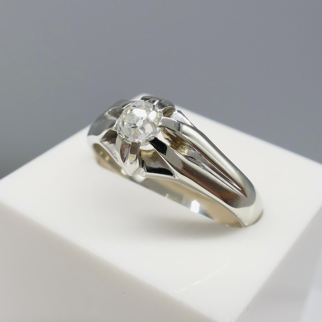 OLD-CUT DIAMOND solitaire ring.