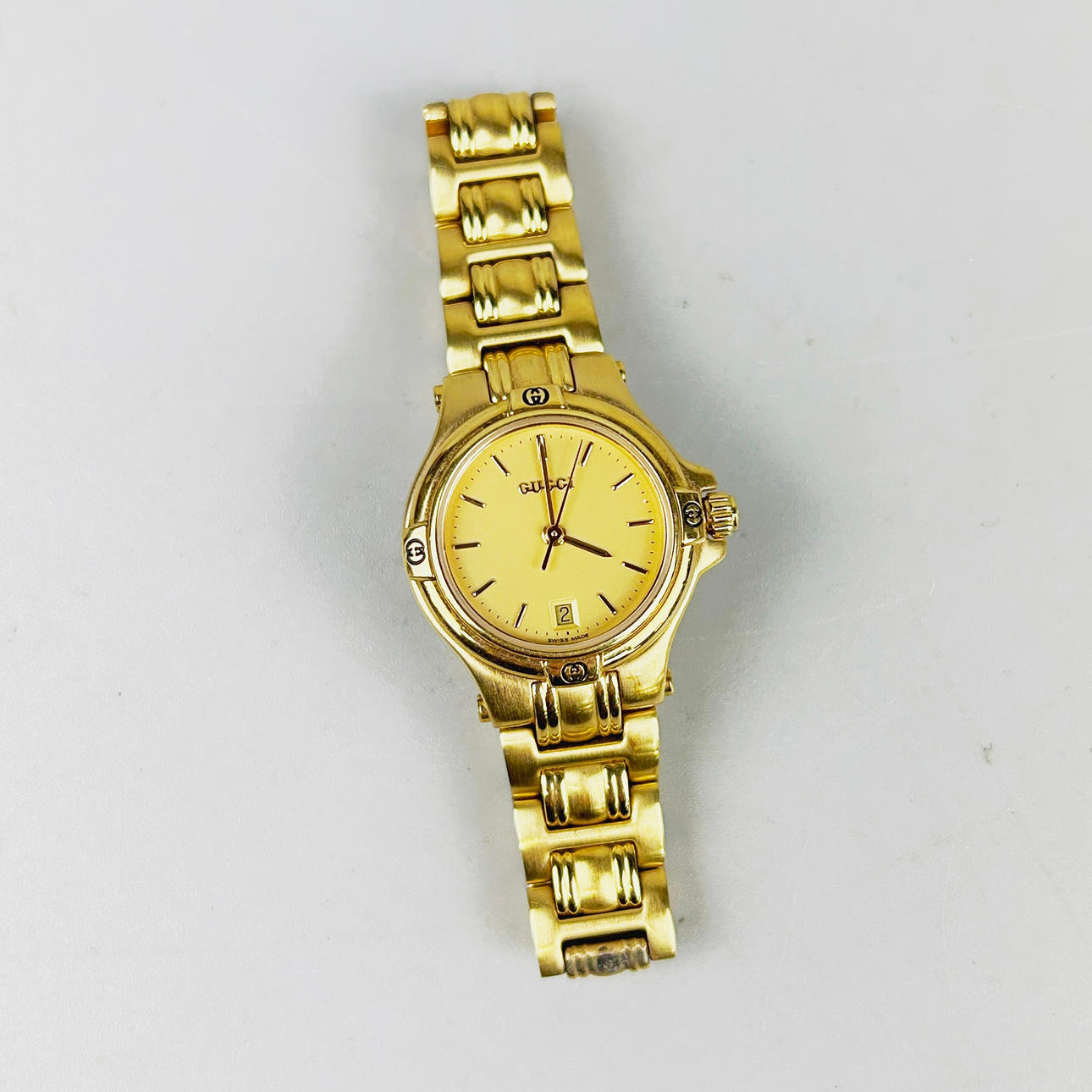 LADY'S GUCCI WRISTWATCH.