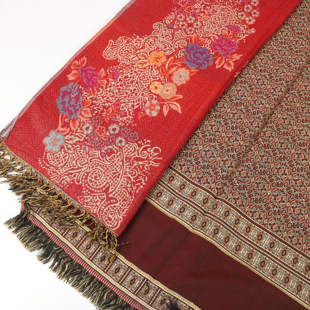 SJALAR, 2 stycken, 2000-tal.