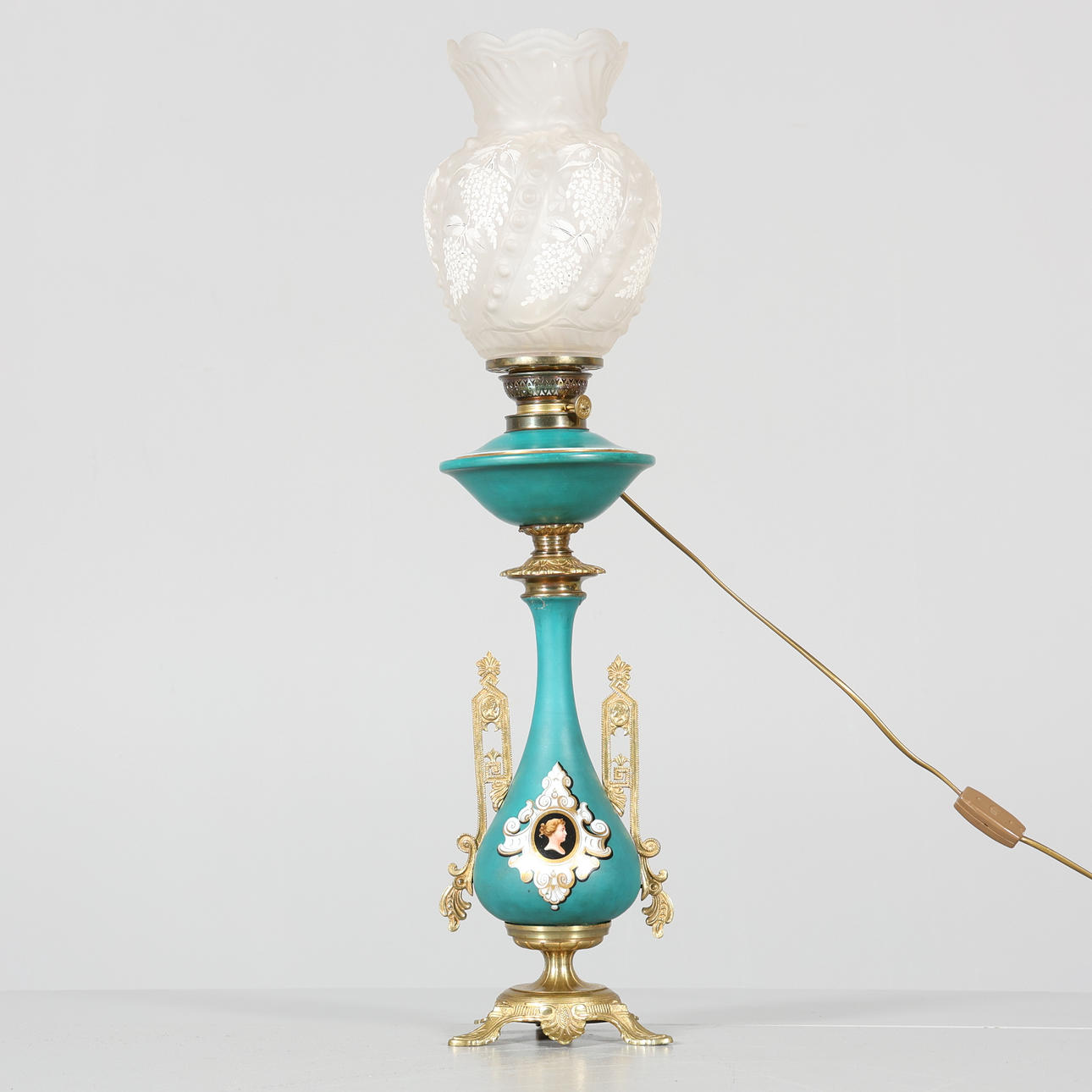 TABLE LAMP, kerosene model, ceramic and metal.