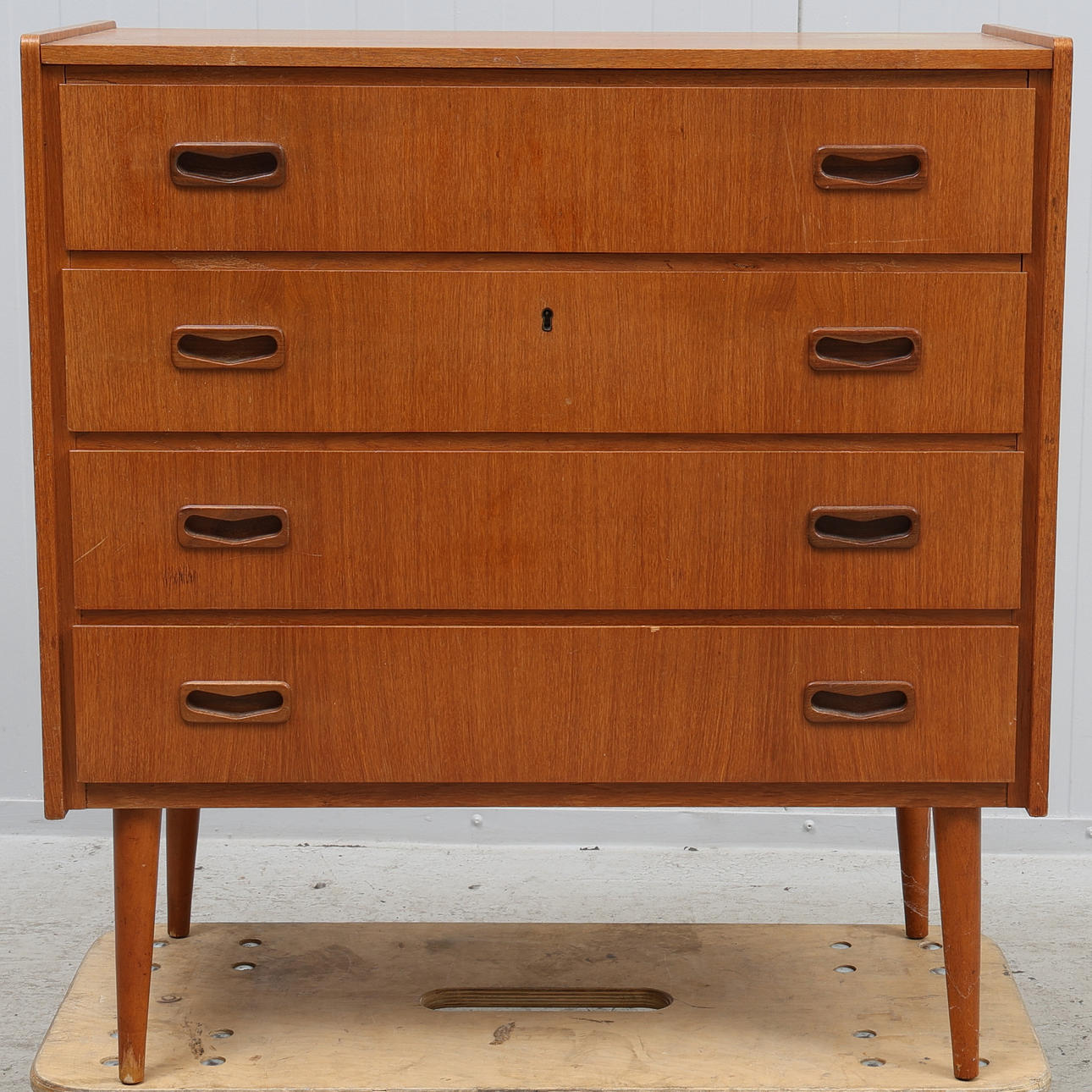 BYRÅ, teak, 1900-talets mitt.