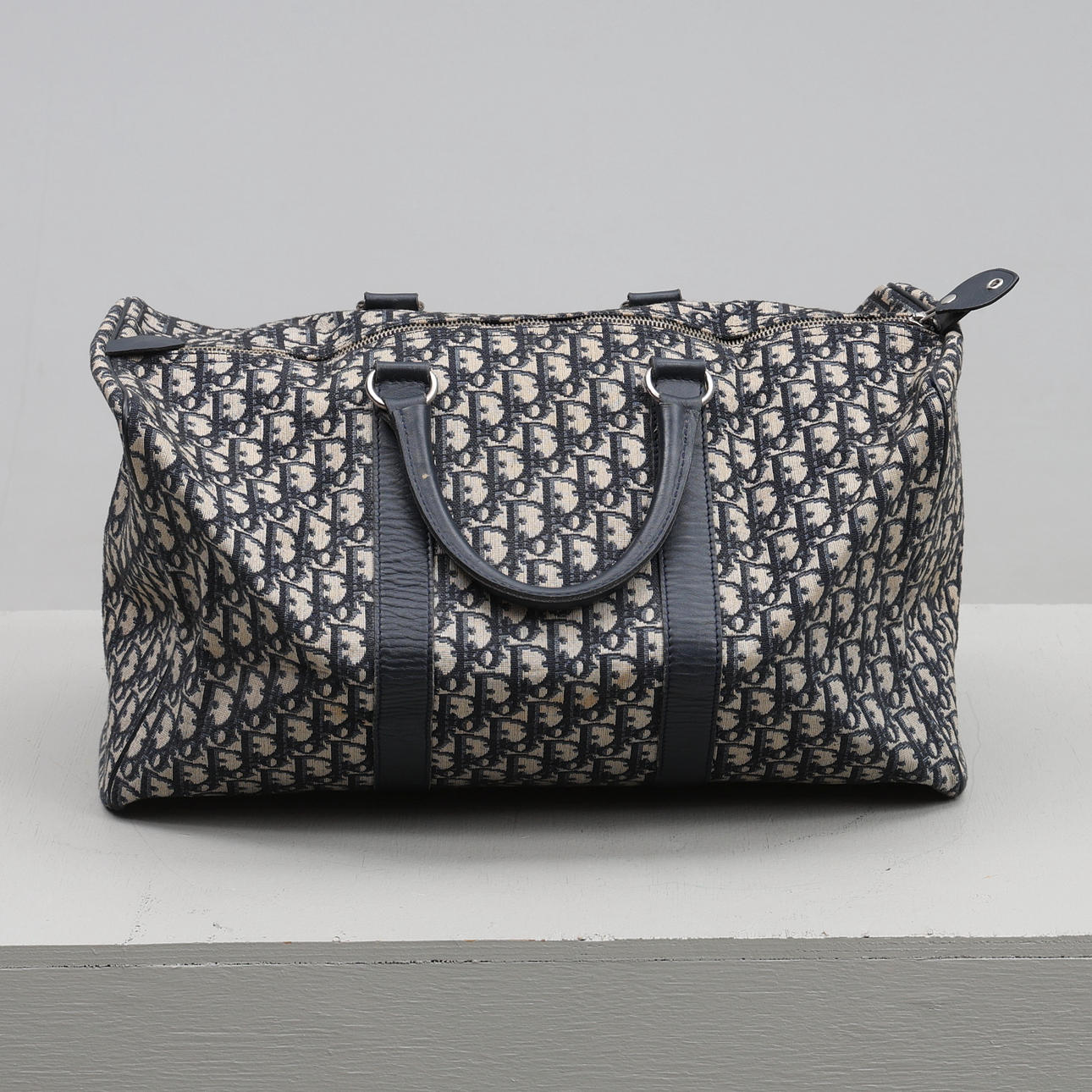 CHRISTIAN DIOR. Bag, oblique monogram canvas.