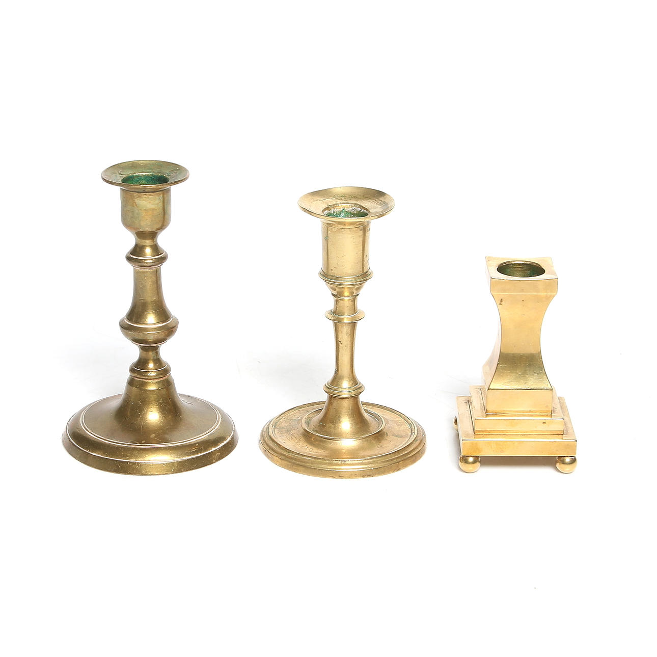 LJUSSTAKAR, mässing, 3 st, bl.a. 1800-tal.