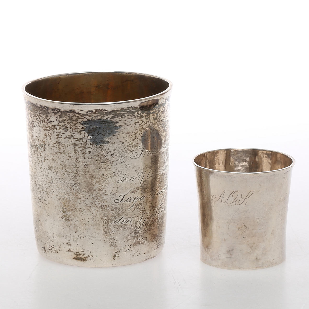 BÄGARE 2 st, silver, Jonas O. Enberg, Vänersborg, 1848 samt G F Richter, Stockholm, 1851.