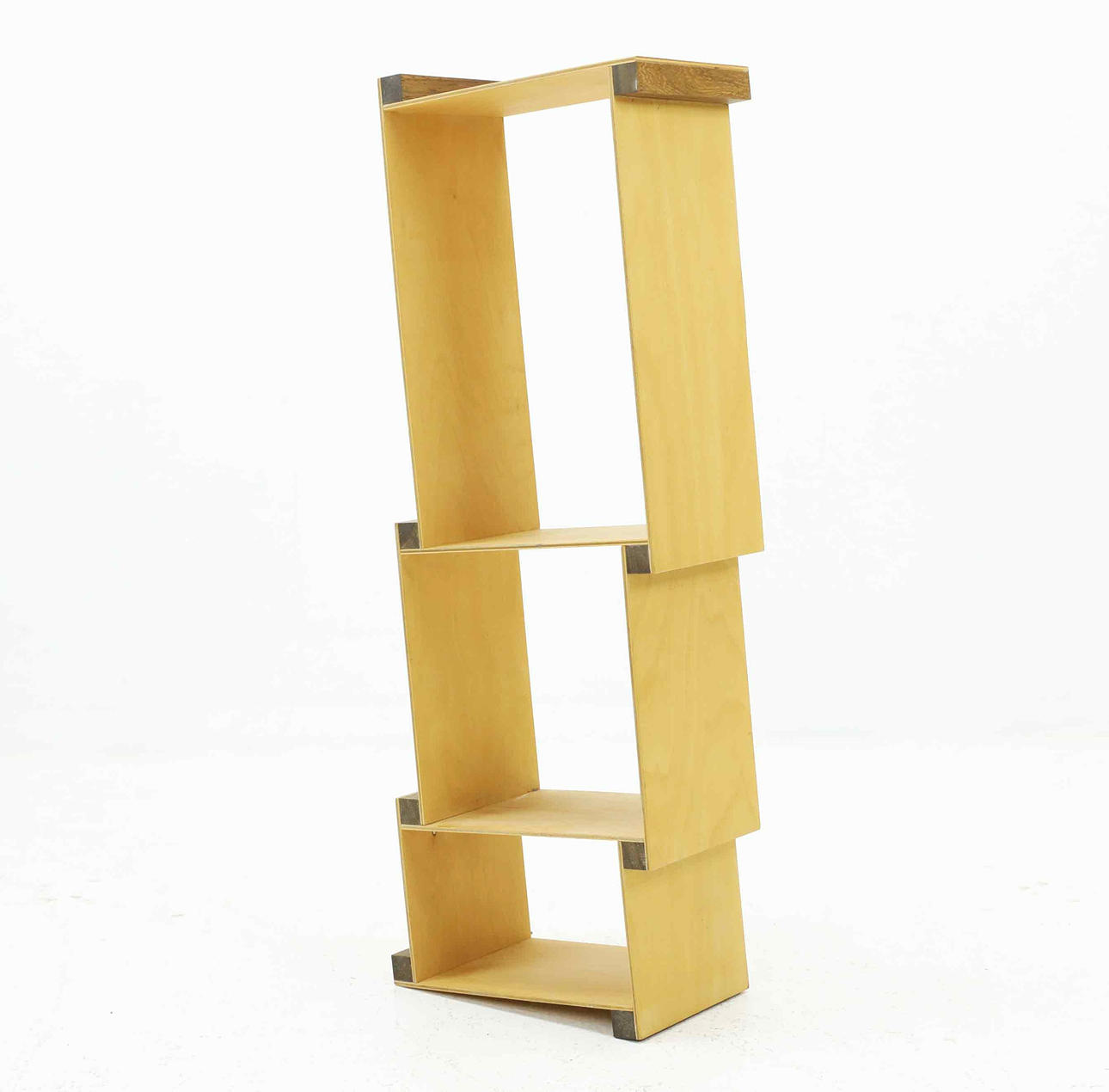 VÄGGHYLLA, trä, 1900-tal.