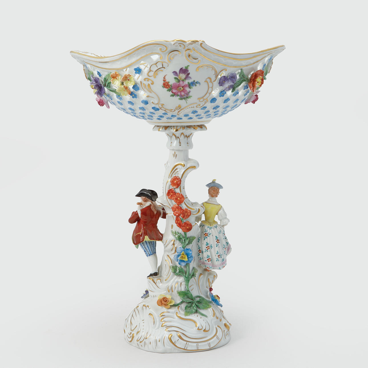 A DISH ON FOOT, porcelain, Dresden.