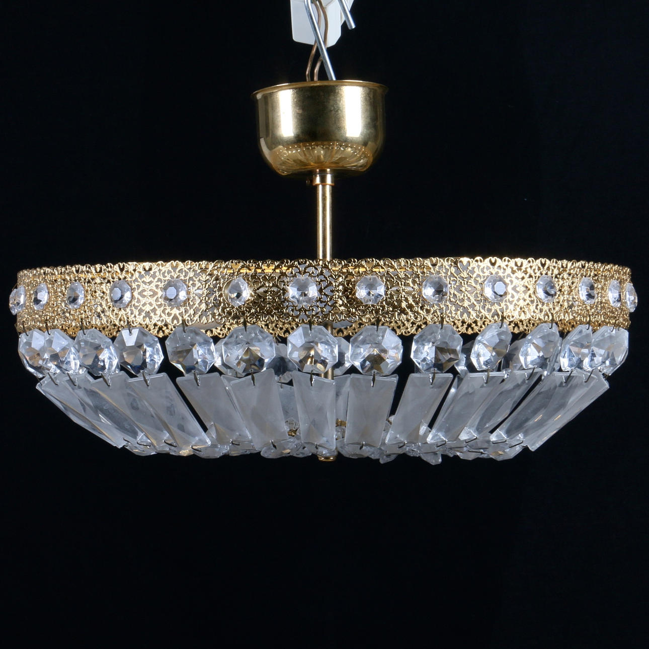 PLAFOND, gulmetall med prismor, 1900-tal.