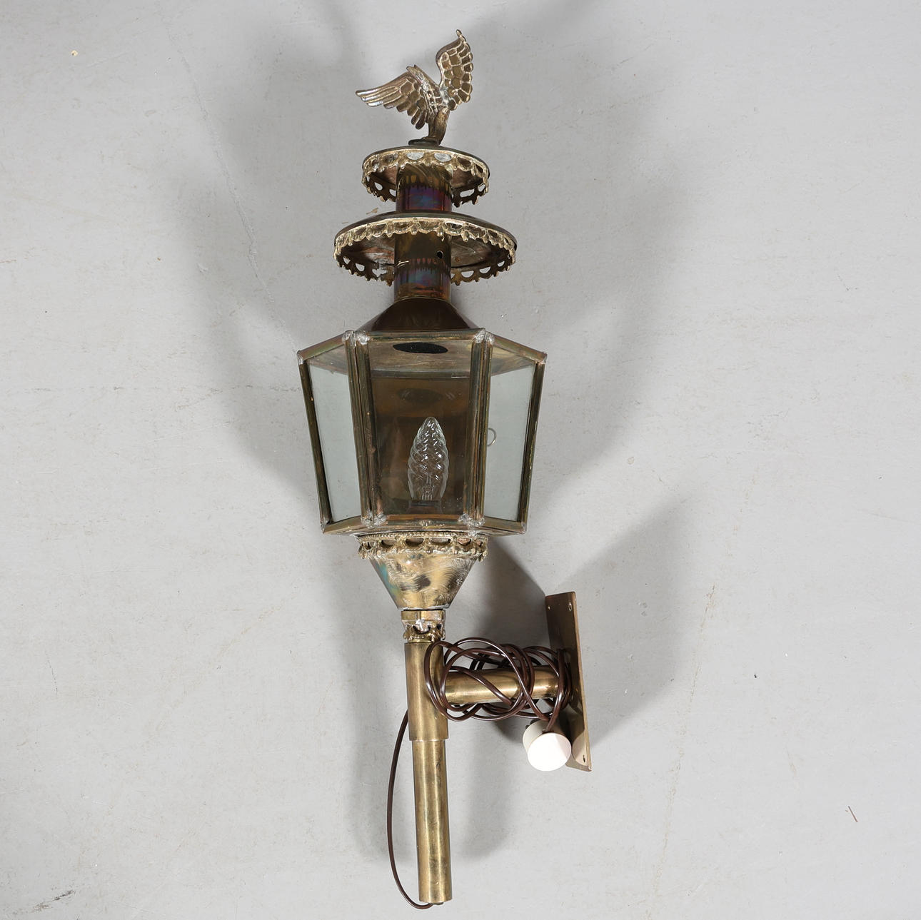Wall lamp, metal.