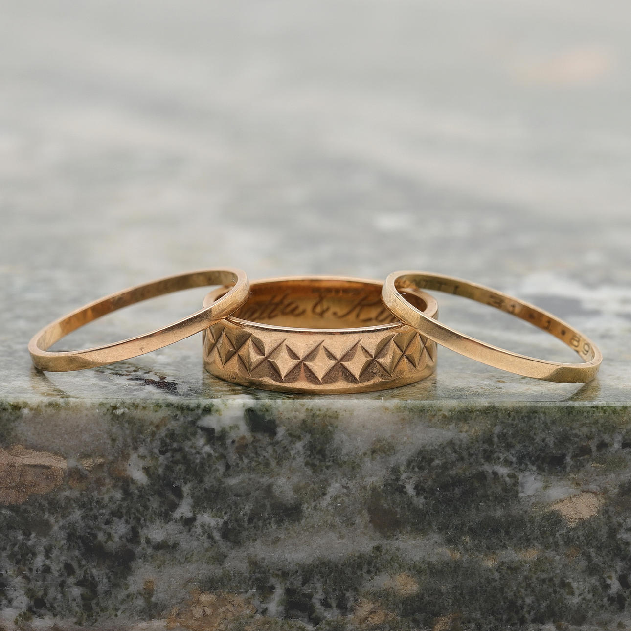 RINGAR, 3 st, 14/18K guld. Totalvikt ca 5,22 g.