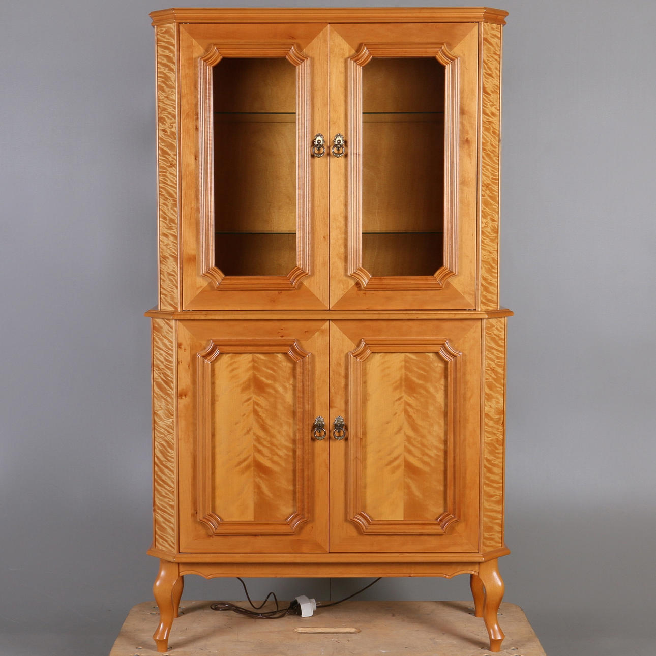 VITRINSKÅP, björk, "Äleklinta", Möbelboning i Tibro, 1990-tal.