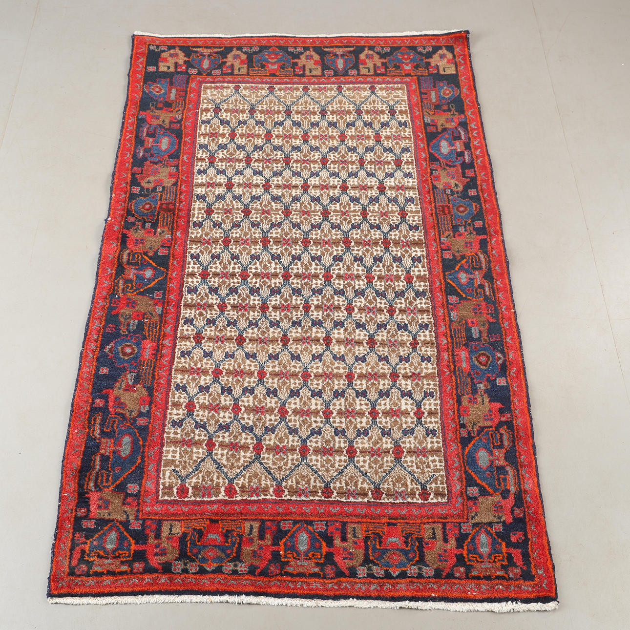 CARPET, oriental, 217 x 131 cm.