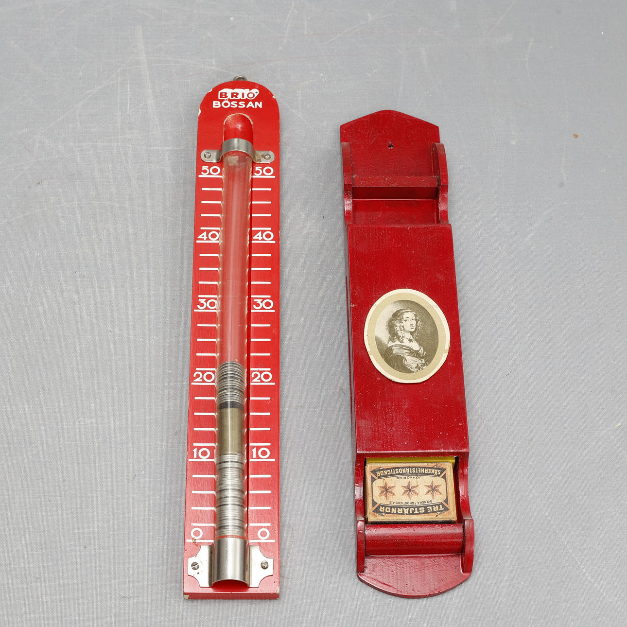 SPARBÖSSA Brio and matchbox holder.