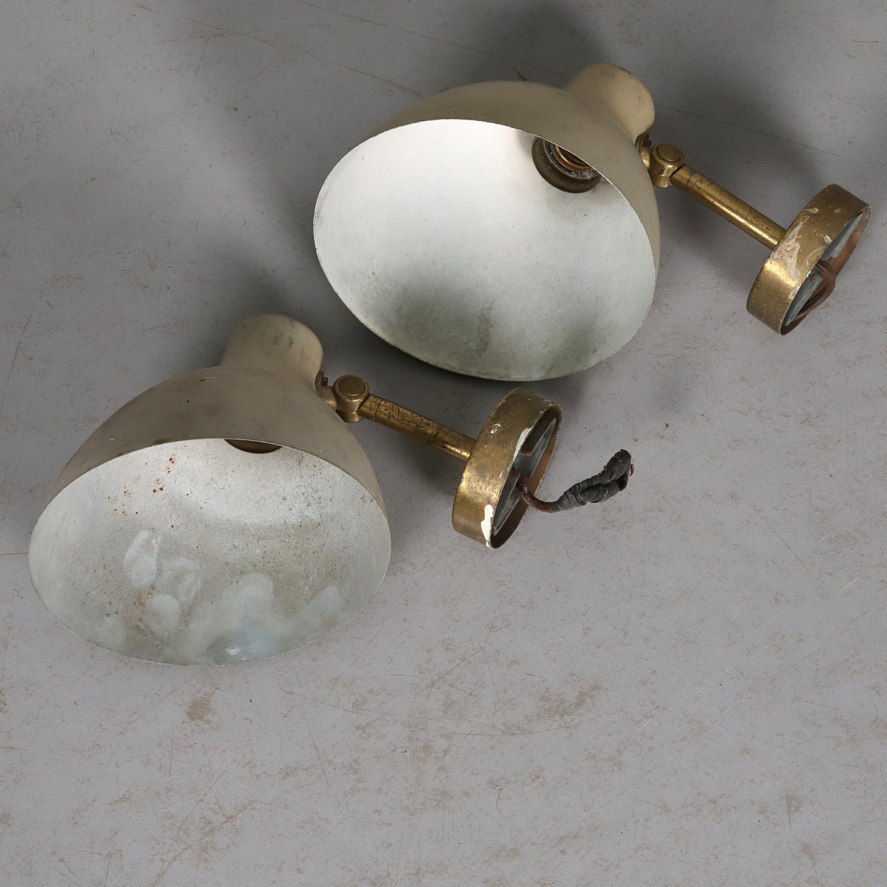 A mid 20th century industrial wall lamp.