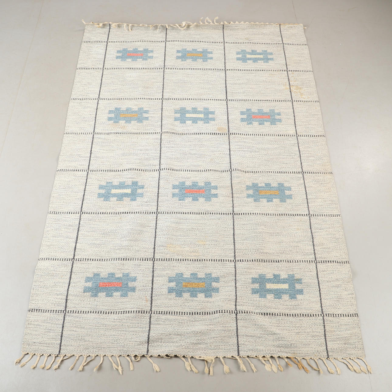 RUG, wicker, 245 x 165 cm.