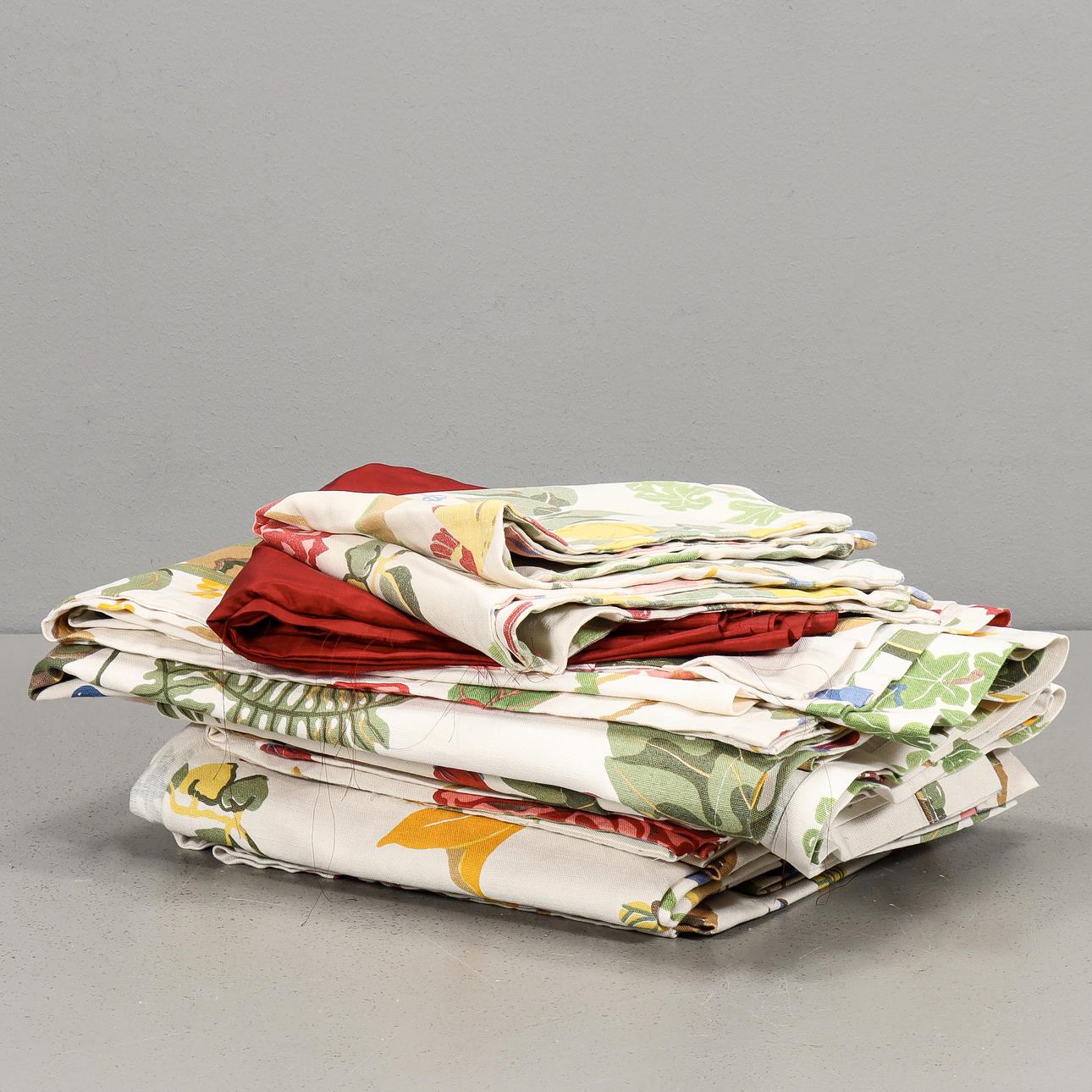 TEXTILES Jobs, Paradise Tree.